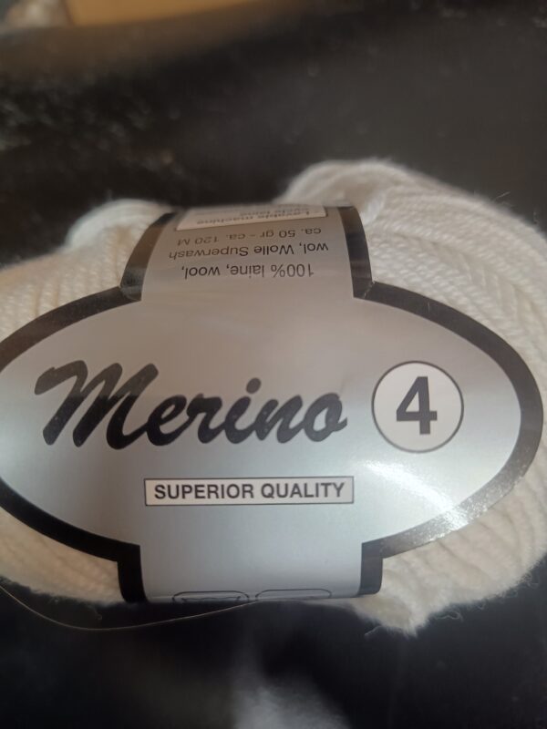 Merino 4 kleur 005 wit