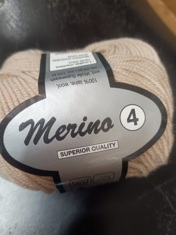 Merino 4 kleur 791 licht zand